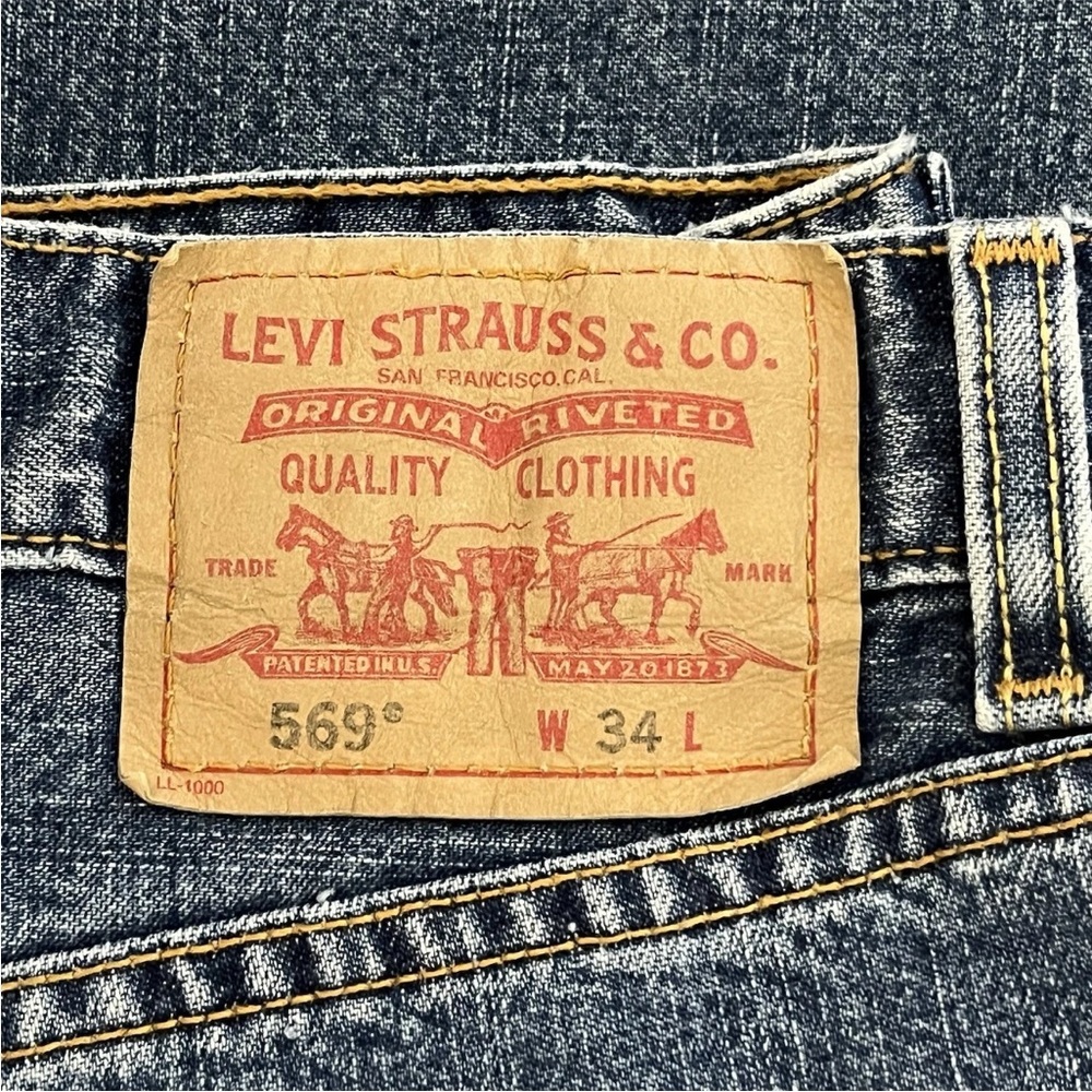 Levi's 569 Denim Blue Jean Shorts Jorts Loose Straight Fit Y2K Size 34 - Picture 7 of 7